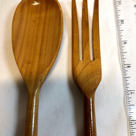 Vintage Salad Utensils with Yellow turquoise handles - Picture 6 of 6